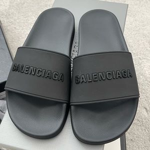Balenciaga Pool Slide - All Black
